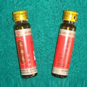 वाइन बोतल भियल लेबलिंग मेशिन पूर्ण रूपले स्वचालित 220V 2kw सजिलो अपरेशन