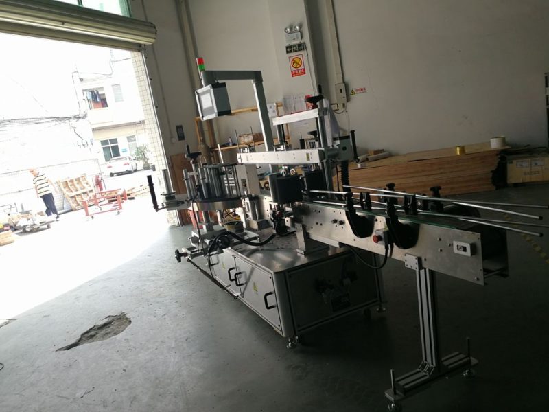 चीन डबल अनुहार गोल बोतल स्टिकर लेबलिंग मेशिन, लेबल चौडाई १ 190 ० मीमी आपूर्तिकर्ता